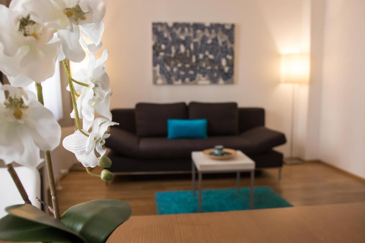 Home Sweet Apartments - A Cozy Welcome เวียนนา ภายนอก รูปภาพ