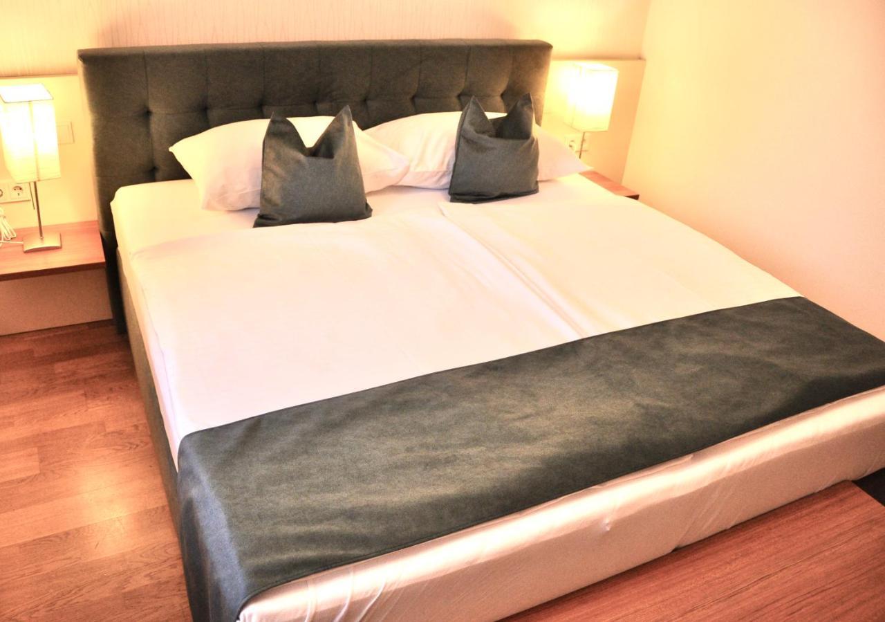 Home Sweet Apartments - A Cozy Welcome เวียนนา ภายนอก รูปภาพ